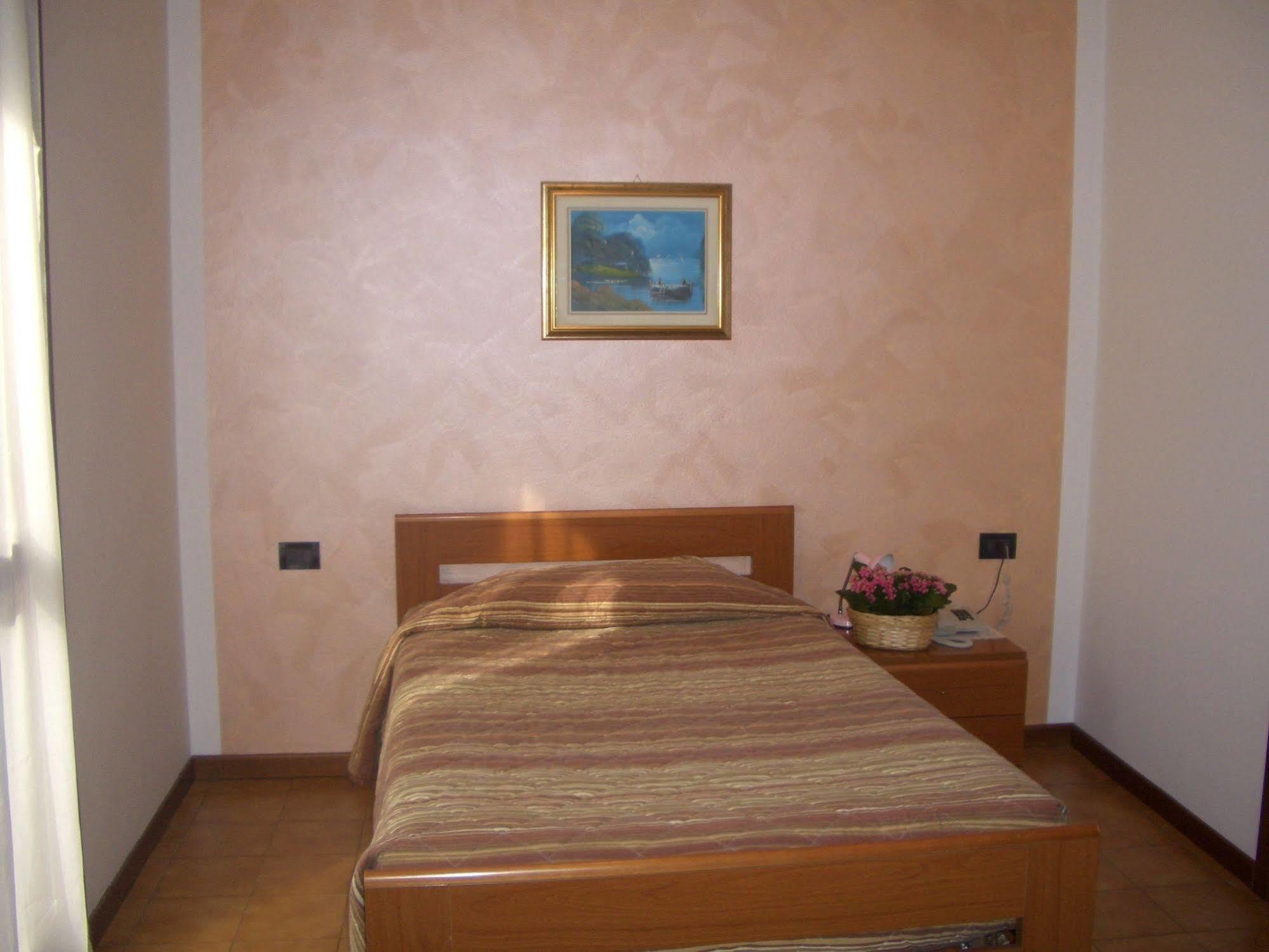 Albergo Il Castellino Boario Terme 외부 사진